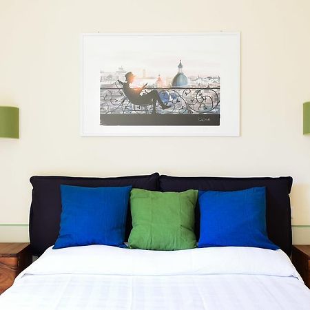 Bright And Comfy 3 Bedroom Apt In Monti Рим Екстериор снимка