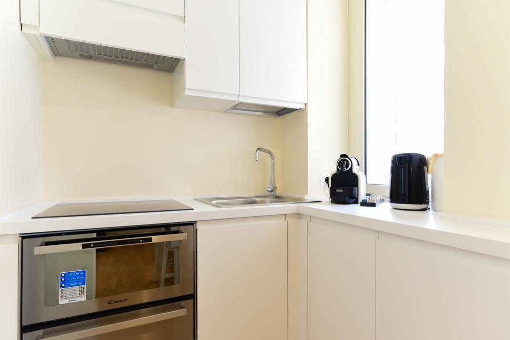 Bright And Comfy 3 Bedroom Apt In Monti Рим Екстериор снимка