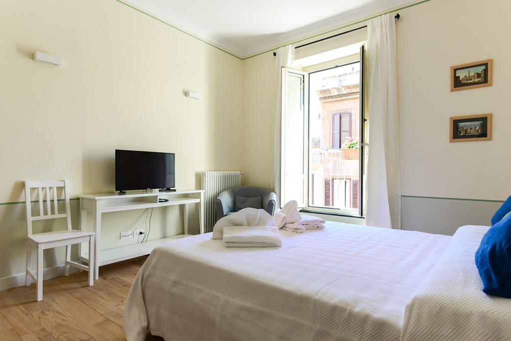 Bright And Comfy 3 Bedroom Apt In Monti Рим Екстериор снимка