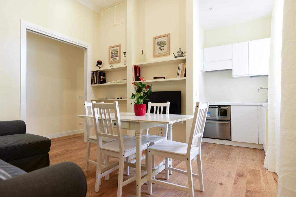 Bright And Comfy 3 Bedroom Apt In Monti Рим Екстериор снимка