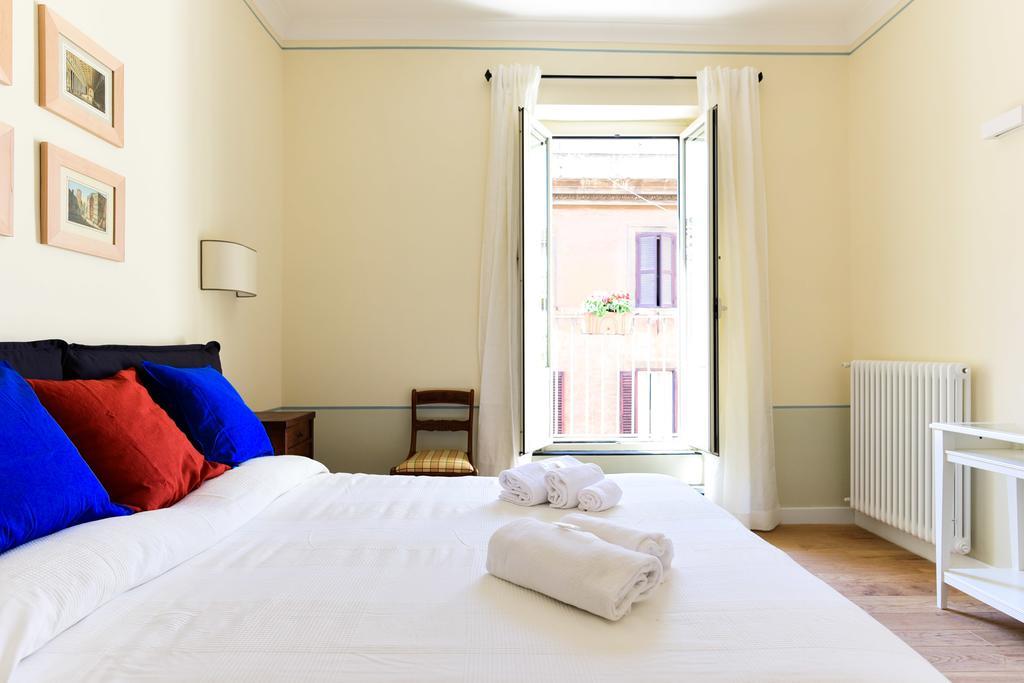 Bright And Comfy 3 Bedroom Apt In Monti Рим Екстериор снимка